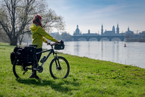 Sachsen positioniert sich als Fahrradland - Der Elberadweg führt unter anderem an Dresden vorbei - Foto: Alicja Rapsiewicz LosWiaheros.pl
